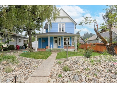 601 S Water St, Silverton, OR 97381 - photo 7