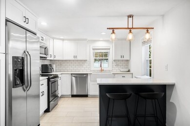 47 Mowry St, Mendon, MA 01756 - photo 5