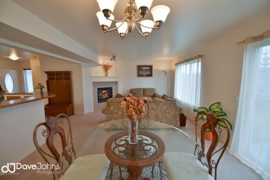 Living/Dining Areas