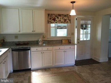 1008 Virginia Ave, Front Royal, VA 22630 - photo 2