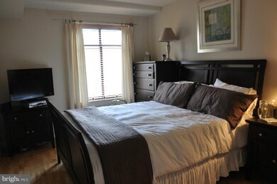 The Charleston unit 908, Arlington, VA 22201 - photo 2