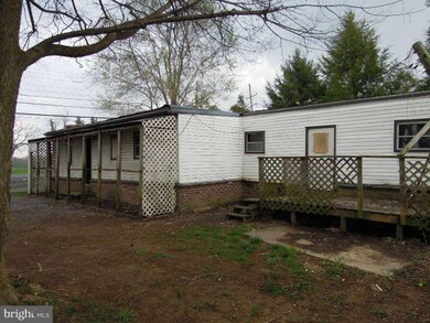 7148 Winchester Ave, Inwood, WV 25428 - photo 3