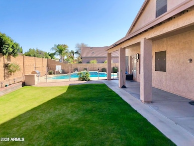 345 N Date Palm Dr, Gilbert, AZ 85234 - photo 3