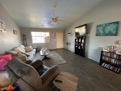 Cottage Grove- living