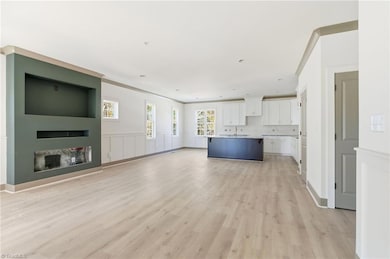 194 N Peace Haven Rd, Winston-Salem, NC 27104 - photo 5