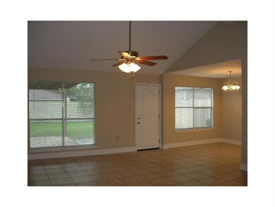 208 Holmes Dr, Slidell, LA 70460 - photo 3