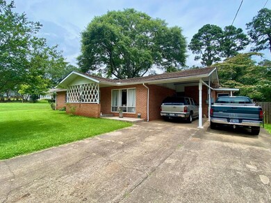 327 Myrtle St, Nacogdoches, TX 75965 - photo 2