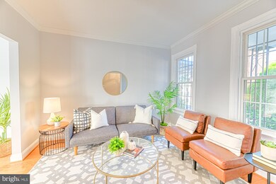 726 Hobart Place NW, Washington, DC 20001 - photo 5