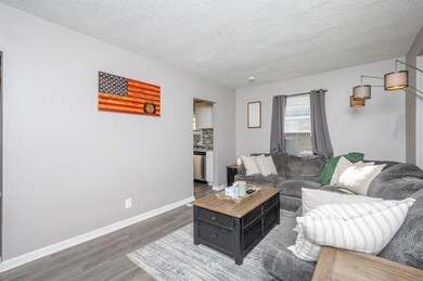 3935 54th St, Des Moines, IA 50310 - photo 5