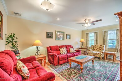 002_LIVING ROOM