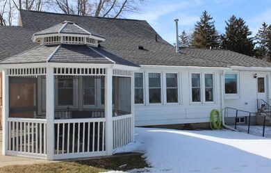 Four season porch that over looks the lake.