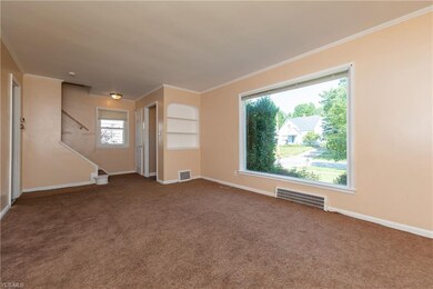 24301 Yosemite Dr, Euclid, OH 44117 - photo 6