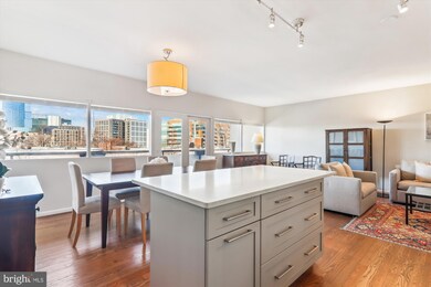 4720 Chevy Chase Dr unit 406, Chevy Chase, MD 20815 - photo 5