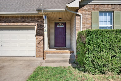 3273 N Senseney Cir, Clarksville, TN 37042 - photo 4