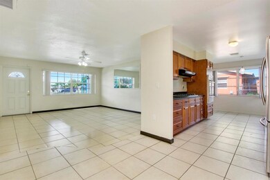 Kitchen - Family Room