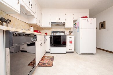 12 Fairview Ave unit 2, Dudley, MA 01571 - photo 4