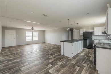 141 Kidd Rd, Boyd, TX 76023 - photo 6