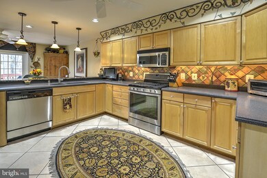 608 Doolan Ct, Lutherville Timonium, MD 21093 - photo 3