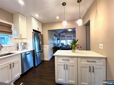 58 Cambridge Rd, Montclair, NJ 07042 - photo 4