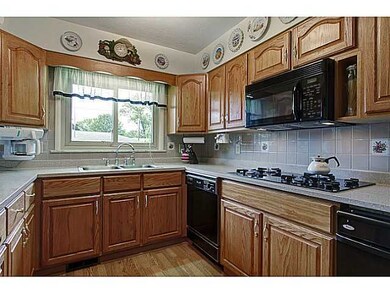 4296 Glenmawr Ave, Columbus, OH 43224 - photo 5