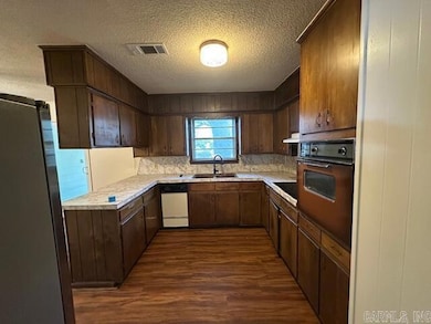 110 Branch St, Lonoke, AR 72086 - photo 4