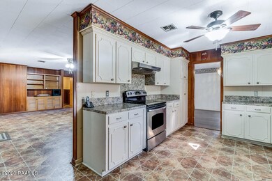 110 Phillip Ave-6