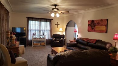 311 N 8th Ave E, Newton, IA 50208 - photo 2