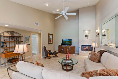 006_Living Room