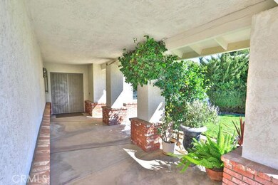 18154 Deer Park Ln, Victorville, CA 92395 - photo 5