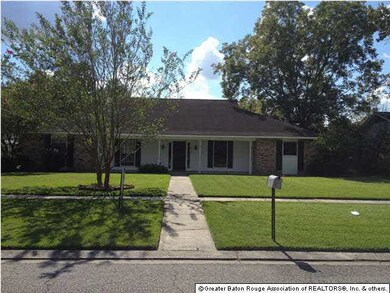 Great size front and back yard