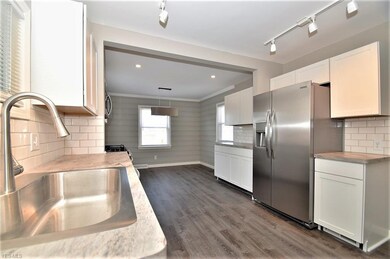 5182 Arch St, Maple Heights, OH 44137 - photo 7