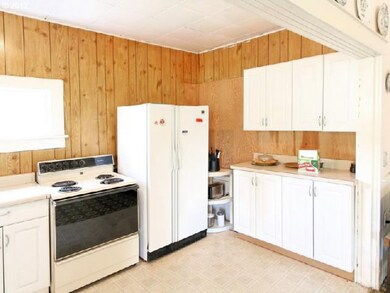 7668 Champoeg Rd NE, Saint Paul, OR 97137 - photo 5