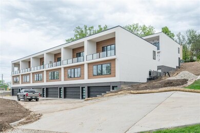 550 Indianola Rd unit 10, Des Moines, IA 50315 - photo 6