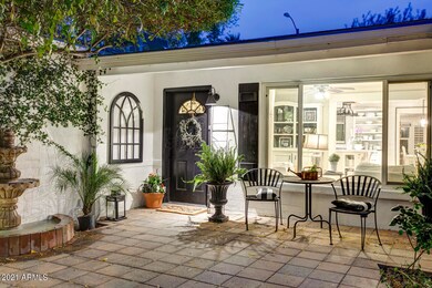 Charming courtyard entry