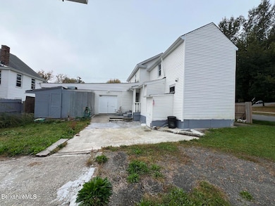 334 Columbus Ave, Pittsfield, MA 01201 - photo 3