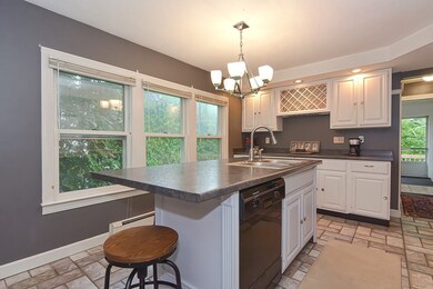 267 Howard St, Ludlow, MA 01056 - photo 5