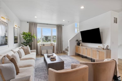 538 S 900 W, American Fork, UT 84003 - photo 3