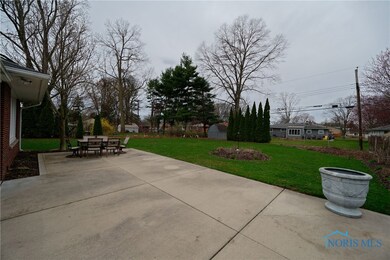PATIO/BACK YARD