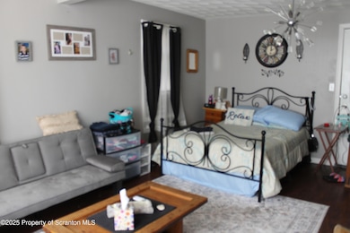 527 Cedar Ave, Scranton, PA 18505 - photo 7