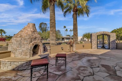 12-web-or-mls-8205-e-redfield-rd