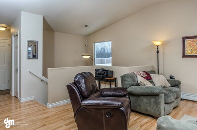 5415 E 26th Ave Anchorage AK-large-004-L
