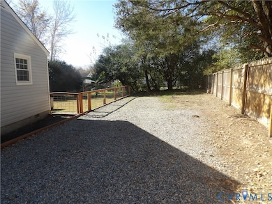 8906 Huntingcreek Place, North Chesterfield, VA 23237 - photo 5