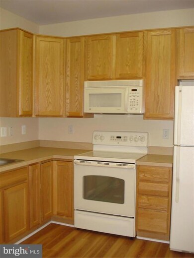 8600 Roaming Ridge Way unit 104, Odenton, MD 21113 - photo 3