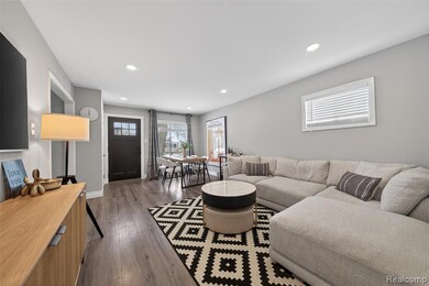 3528 Phillips Ave, Berkley, MI 48072 - photo 7