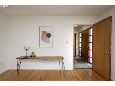 2355 SW Cedar St unit 9, Portland, OR 97205 - photo 3