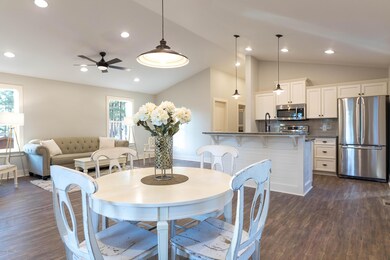 03- Dining Area