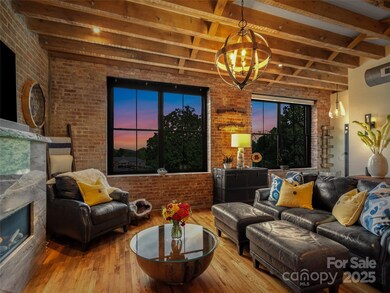 5 Town Square unit 204, Burnsville, NC 28714 - photo 7