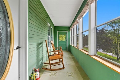 4 Beacon St, Livermore Falls, ME 04254 - photo 4