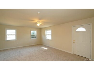 Den/Family/Great Room - The spacious Family Room i