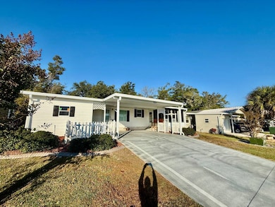 929 W Norman St, Lady Lake, FL 32159 - photo 3